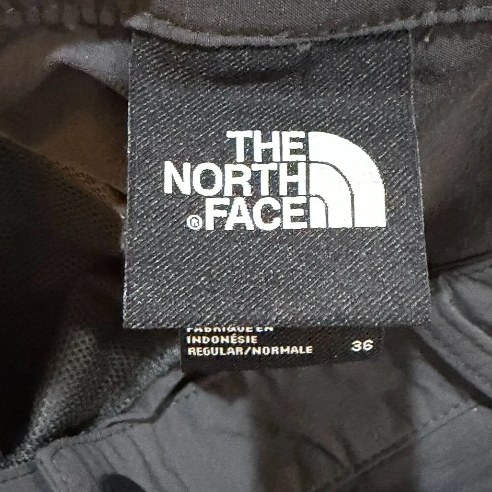 The North Face‎ Grey Nylon Hiking Cargo Shorts 36 Lightweight Packable Summer